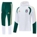 Chándal hombre selección Italia temporada 2025 2026 conjunto chaqueta blanca y pantalón verde calidad 1.1 premium oficial.