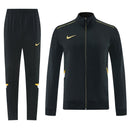 Nike 2026, Chándal Nike negro, Conjunto Nike hombre, Sudadera Nike negra, Pantalón Nike negro, Ropa Nike barata, Calidad 1.1 Nike, Regalo deporte hombre, Tienda Hincha Futbolero, Nike Streetwear.