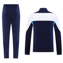 Chándal hombre azul marino chaqueta y pantalón deportivo calidad 1.1 oficial, estilo entrenamiento,Chándal hombre, Conjunto deportivo azul marino, Chándal Nike azul, Ropa deportiva hombre, Calidad 1.1, Tienda Hincha Futbolero, Outfit deportivo, Chándal entrenamiento, Chaqueta y pantalón navy, Moda deportiva hombre 2026.