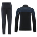 Conjunto chándal y pantalón hombre Nike Air color negro y blanco diseño clásico deportivo calidad 1.1 oficial, Chándal Nike Air, Conjunto Nike negro blanco, Nike Air hombre, Ropa deportiva barata, Chándal calidad 1.1, Nike Air Tracksuit, Moda urbana hombre, Tienda Hincha Futbolero, Bicolor deportivo.