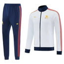 Chándal hombre AS Roma temporada 2025 2026 conjunto sudadera blanca y pantalón azul marino calidad 1.1 premium oficial.