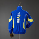 Chaqueta hombre selección de Brasil x Jordan edición especial temporada 2026 2027 azul calidad 1.1 oficial, Chaqueta Brasil Jordan, Brasil x Jordan 2026, Casaca Brasil azul, Ropa exclusiva Brasil, Calidad 1.1 Canarinha, Tienda Hincha Futbolero, Streetwear Brasil, Colaboracion Jordan Futbol, Bloke Core 2026, Moda deportiva lujo.