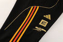 Arsenal 2026, Chándal Arsenal negro, Ropa oficial Arsenal FC, Conjunto Arsenal 25/26, Tracksuit Gunners oficial, Regalo fútbol Arsenal, Chándal negro Premier League, Equipación Emirates Stadium 2026, Arsenal lifestyle kit, Comprar chándal Arsenal barato.