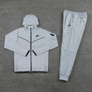 CHAQUETA Y PANTALÓN NIKE HOMBRE - TIENDA HINCHA FUTBOLERO