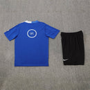 Conjunto hombre entrenamiento Chelsea FC temporada 2025 2026 camiseta azul pantalón negro calidad 1.1 premium Tienda Hincha Futbolero. Chelsea 2025, Chelsea 2026, Conjunto Chelsea, Entrenamiento Chelsea azul, Chándal Chelsea negro, Ropa Chelsea fútbol, Calidad 1.1 Chelsea, Premier League Training, Tienda Hincha Futbolero, Chelsea Blue Training Kit.