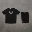 Conjunto hombre entrenamiento Chelsea FC temporada 2025 2026 negro total camiseta y pantalón calidad 1.1 premium Tienda Hincha Futbolero. Chelsea 2025, Chelsea 2026, Conjunto Chelsea negro, Entrenamiento Chelsea 25/26, Chándal Chelsea negro, Ropa Chelsea fútbol, Calidad 1.1 Chelsea, Premier League Training, Tienda Hincha Futbolero, Chelsea Black Training Set.