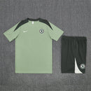 Conjunto hombre entrenamiento Chelsea FC temporada 2025 2026 camiseta y pantalón corto gris escudo bordado calidad 1.1 oficial, Chelsea 2025, Conjunto Chelsea entrenamiento, Chelsea 25/26 gris, Ropa Chelsea barata, Camiseta gris Chelsea, Calidad 1.1 Chelsea, Entrenamiento Premier League, Tienda Hincha Futbolero, The Blues, Bloke Core Chelsea.