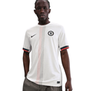 Camiseta hombre Chelsea FC temporada 2025 2026 segunda equipación visitante escudo bordado tejido técnico calidad 1.1 oficial, Chelsea 2025, Camiseta Chelsea visitante, Chelsea Away 25/26, Camiseta blanca Chelsea, Camiseta barata Chelsea, Calidad 1.1 Chelsea, Premier League 2026, Tienda Hincha Futbolero, Blues London, Bloke Core Chelsea.