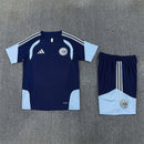 Conjunto entrenamiento Ajax Ámsterdam 26/27 azul MARINO, Ajax, Ajax Amsterdam, Ajax 26/27, Conjunto Ajax, Entrenamiento Ajax, Eredivisie, Tienda Hincha Futbolero, Fútbol, Moda Futbolera, Ropa Ajax, Camiseta Ajax, Azul