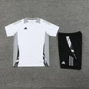 Conjunto de camiseta y pantalón corto Adidas - TIENDA HINCHA FUTBOLERO