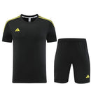 Conjunto de camiseta y pantalón corto Adidas - TIENDA HINCHA FUTBOLERO