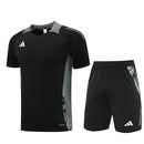 Conjunto de camiseta y pantalón corto Adidas - TIENDA HINCHA FUTBOLERO
