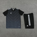 Conjunto de camiseta y pantalón corto Adidas - TIENDA HINCHA FUTBOLERO