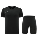 Conjunto de camiseta y pantalón corto Nike - TIENDA HINCHA FUTBOLERO