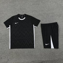Conjunto de camiseta y pantalón corto Nike - TIENDA HINCHA FUTBOLERO