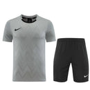 Conjunto de camiseta y pantalón corto Nike - TIENDA HINCHA FUTBOLERO