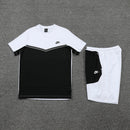 Conjunto de camiseta y pantalón corto Nike - TIENDA HINCHA FUTBOLERO