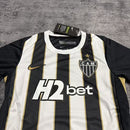 Atlético Mineiro, Galo, Alvinegro, Arena MRV, Infantil, Niños, Conjunto Infantil, Camiseta y Pantalón, Primera Equipación, Home Kit, Kit Completo, Atlético Mineiro 26/27, Tienda Hincha Futbolero, Fútbol Brasileño, Kit Infantil oficial