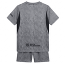 Conjunto Infantil Barcelona Portero 26/27 Camiseta y Pantalón - FC Barcelona, Barcelona, Barca, Camp Nou, Portero, Arquero, Goalkeeper, GK Kit, Conjunto Infantil, Kids Kit, Youth, Ninos, Camiseta y Pantalon, Gris, Grey, Negro, Black, 2026, 2027, Tienda Hincha Futbolero, Futbol Mundial,