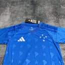 Conjunto Infantil Cruzeiro I 26/27 Camiseta y Pantalón -Cruzeiro, Cruzeiro EC, Raposa, Cabuloso, Mineirão, Infantil, Niños, Conjunto Infantil, Camiseta y Pantalón, Primera Equipación, Home Kit, Kit Completo, Cruzeiro 26/27, Tienda Hincha Futbolero, Fútbol Brasileño, kit infantil oficial