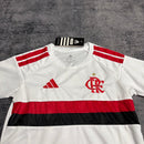 Conjunto Infantil Flamengo II 26/27 Camiseta y Pantalón -Flamengo, CR Flamengo, Mengão, Rubro-Negro, Maracaná, Infantil, Niños, Conjunto Infantil, Camiseta y Pantalón, Segunda Equipación, Away Kit, Kit Completo, Flamengo 26/27, Tienda Hincha Futbolero, Fútbol Brasileño, Kit infantil flamengo oficial