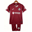 Conjunto Infantil Getafe II 26/27 Camiseta y Pantalón - Getafe CF, Getafe, Coliseum, Azulones, Getafenses, Segunda Equipación, Away Kit, Visitante, Infantil, Kids, Niños, Conjunto Infantil, Camiseta y Pantalón, Kit, Rojo, Red, Getafe 26/27, Tienda Hincha Futbolero, Fútbol Español, kit ninos oficial la liga