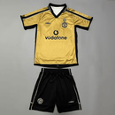 Conjunto Infantil Manchester United 100 Años 2001/02 Camiseta y Pantalón Retro - TIENDA HINCHA FUTBOLERO