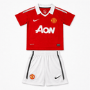 Conjunto Infantil Manchester United I 2010/11 Camiseta y Pantalón Retro - TIENDA HINCHA FUTBOLERO