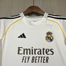 Conjunto Infantil Real Madrid I 25/26 Camiseta y Pantalón - TIENDA HINCHA FUTBOLERO