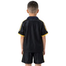 Conjunto infantil Real Madrid retro 1999 2000 segunda equipación camiseta negra y pantalón para niños calidad 1.1 premium Tienda Hincha Futbolero Real Madrid Mini Kit Vintage Raúl, Conjunto Real Madrid infantil, Equipación Real Madrid niño retro, Camiseta Real Madrid 1999 niño negro, Pantalón Real Madrid clásico infantil, Comprar ropa Real Madrid bebé, Calidad 1.1 premium niños, Real Madrid Raúl niño, Fútbol clásico infantil, Minikit Real Madrid histórico.