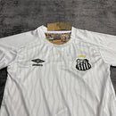 Conjunto Infantil Santos I 26/27 Camiseta y Pantalón - Santos, Santos FC, Peixe, Vila Belmiro, Infantil, Niños, Conjunto Infantil, Camiseta y Pantalón, Primera Equipación, Home Kit, Kit Completo, Santos 26/27, Tienda Hincha Futbolero, Fútbol Brasileño, kit infantil santos titular oficial