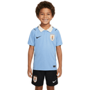 Conjunto infantil Uruguay 2026 2027 primera equipación azul celeste cuello polo y pantalón negro calidad 1.1 oficial, Uruguay infantil 2026, Conjunto niño Uruguay polo, Ropa Uruguay niños mundial 2026, Equipación Uruguay junior 26/27, Calidad 1.1 infantil polo celeste, Tienda Hincha Futbolero, Regalo niño fútbol Uruguay, Camiseta polo Uruguay niño, Uruguay Kids World Cup 2026 Home.