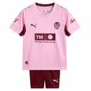 Conjunto Infantil Valencia III 26/27 Camiseta y Pantalón - Valencia CF, Valencia, Mestalla, La Liga, Spanish Football, 2026, 2027, Conjunto Infantil, Kids Kit, Youth Jersey, Camiseta y Pantalon, Tercera Equipacion, Third Kit, Rosa, Pink, Rojo, Red, Ninos, Kids, Infantil, Tienda Hincha Futbolero, Futbol Espanol, Ropa Oficial