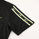 Conjunto de camiseta y pantalón corto Nike