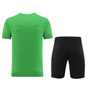 Conjunto de camiseta y pantalón corto Nike
