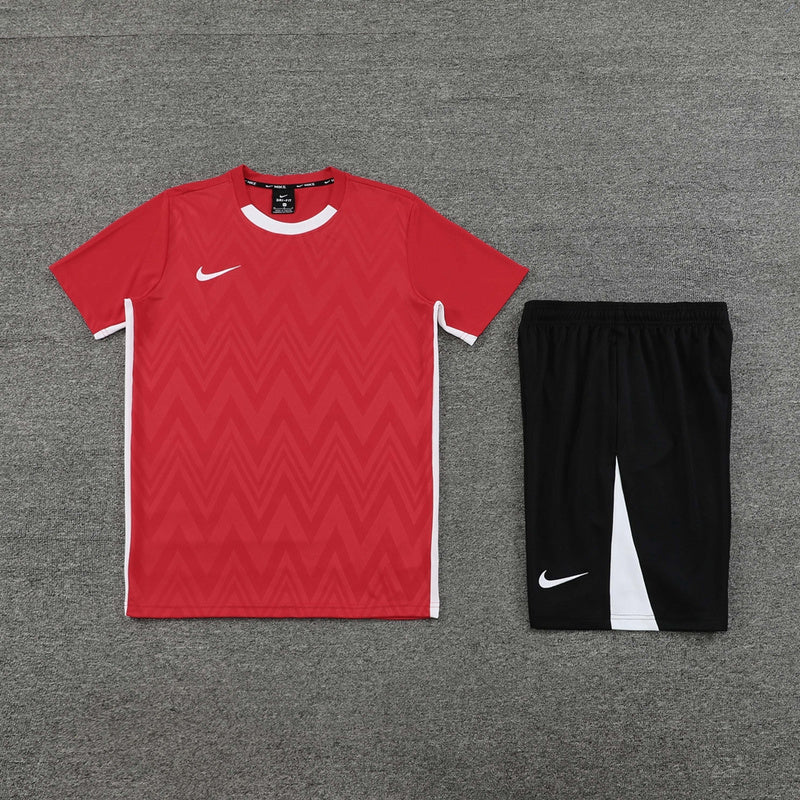 Conjunto de camiseta y pantalón corto Nike