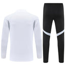 Conjunto largo entrenamiento selección Alemania temporada 2025 2026 sudadera blanca y pantalón negro escudo termosellado calidad 1.1 oficial, Alemania 2025, Chándal Alemania blanco, Entrenamiento Alemania 2026, Sudadera blanca Alemania, Pantalón negro Alemania, Ropa Alemania barata, Calidad 1.1 Alemania, Die Mannschaft, Tienda Hincha Futbolero, Germany Training Tracksuit 25/26.