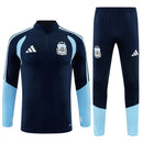 Conjunto largo hombre Selección Argentina temporada 2026 2027 sudadera y pantalón azul marino oficial 3 estrellas fútbol técnica transpirable mundial navy.