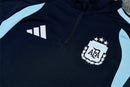 Conjunto largo hombre Selección Argentina temporada 2026 2027 sudadera y pantalón azul marino oficial 3 estrellas fútbol técnica transpirable mundial navy.