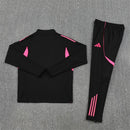 Conjunto entrenamiento hombre Arsenal FC temporada 2025 2026 oficial negro y rosa sudadera y pantalón técnica transpirable pro premier league gunners.