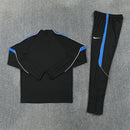 Chándal hombre Atlético de Madrid sudadera y pantalón largo negro entrenamiento temporada 2026 2027 calidad 1.1 oficial, Atlético de Madrid 2026, Chándal Atleti negro, Ropa entrenamiento Atleti, Equipación Atlético Madrid barata, Calidad 1.1 Colchonero, Tienda Hincha Futbolero, Metropolitano, Bloke Core 2026, Sudadera negra Atleti, Regalo fútbol España.