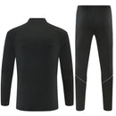 Chándal hombre Atlético de Madrid sudadera y pantalón largo negro entrenamiento temporada 2026 2027 calidad 1.1 oficial, Atlético de Madrid 2026, Chándal Atleti negro, Ropa entrenamiento Atleti, Equipación Atlético Madrid barata, Calidad 1.1 Colchonero, Tienda Hincha Futbolero, Metropolitano, Bloke Core 2026, Sudadera negra Atleti, Regalo fútbol España.