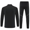 Conjunto hombre Juventus entrenamiento temporada 2025 2026 sudadera y pantalón largo negro calidad 1.1 oficial, Juventus 2025, Chándal entrenamiento Juventus, Conjunto Juventus 25/26, Sudadera negra Juventus, Ropa barata Juventus, Calidad 1.1 Juve, Moda deportiva 2026, Tienda Hincha Futbolero, Fino Alla Fine, Bloke Core Juventus.