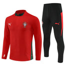 Conjunto entrenamiento hombre Portugal temporada 2025 2026 oficial rojo sudadera y pantalón negro técnica transpirable pro mundial kit fpf.