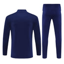 Conjunto hombre entrenamiento Portugal temporada 2025 2026 sudadera y pantalón largo azul marino escudo bordado calidad 1.1 oficial, Portugal 2025, Conjunto Portugal entrenamiento, Chándal Portugal 25/26, Ropa Portugal azul marino, Sudadera Portugal barata, Calidad 1.1 Portugal, Selección de Portugal 2026, Tienda Hincha Futbolero, FPF, Bloke Core Training.