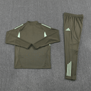 Conjunto largo entrenamiento Real Madrid temporada 2025 2026 color gris  y verde sudadera y pantalón escudo termosellado calidad 1.1 oficial, Real Madrid 2025, Chándal Real Madrid gris, Entrenamiento Real Madrid 2026, Sudadera Real Madrid gris, Pantalón Real Madrid gris, Ropa Real Madrid barata, Calidad 1.1 Madrid, Tienda Hincha Futbolero, Real Madrid Grey Tracksuit.