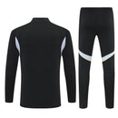 Conjunto hombre Real Madrid entrenamiento temporada 2025 2026 sudadera y pantalón largo color negro calidad 1.1 oficial, Real Madrid 2025, Chándal entrenamiento Madrid, Conjunto Real Madrid 25/26, Sudadera negra Madrid, Ropa barata Real Madrid, Calidad 1.1 Madrid, Moda madridista 2026, Tienda Hincha Futbolero, Hala Madrid, Bloke Core Madrid.