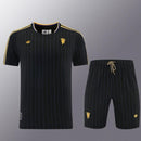 Conjunto Manchester United Terrace Icons 26/27 Camiseta y Pantalón - TIENDA HINCHA FUTBOLERO