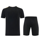 Conjunto Manchester United Terrace Icons 26/27 Camiseta y Pantalón - TIENDA HINCHA FUTBOLERO