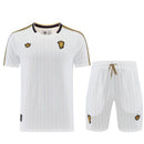 Conjunto Manchester United Terrace Icons 26/27 Camiseta y Pantalón Blanco - TIENDA HINCHA FUTBOLERO